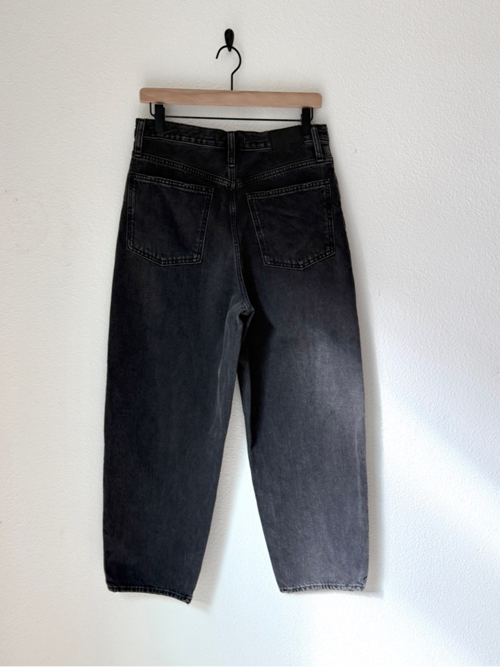 Madewell Balloon Jean in Noll Wash - 28 - Like New - Picture 3 of 9
